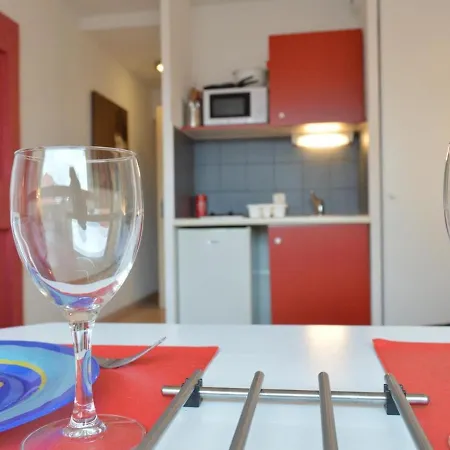 Apartment Avec Piscine, Salle De Sport Et Proche - Cap D'agde - Fr-1-249-217 Agde