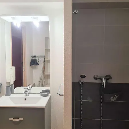 Avec Piscine, Salle De Sport Et Proche - Cap D'agde - Fr-1-249-217 Apartment *